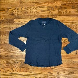 Lucky brand thermal Henley size L. EUC